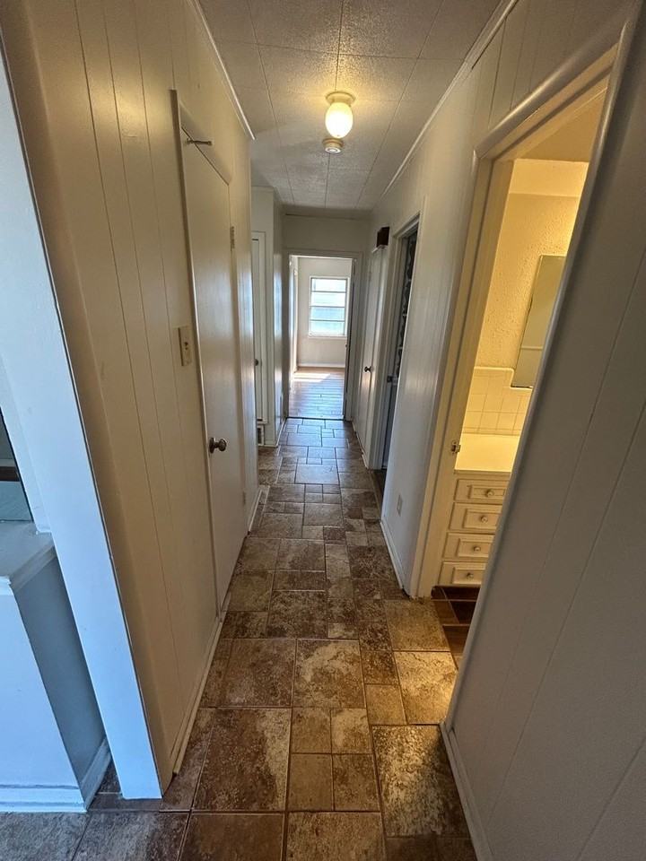 13324 Shahan Dr - Photo 4 of 16