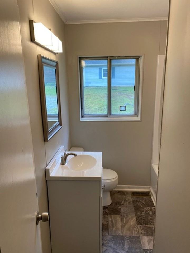 1512 Wilson Rd - Photo 5 of 20