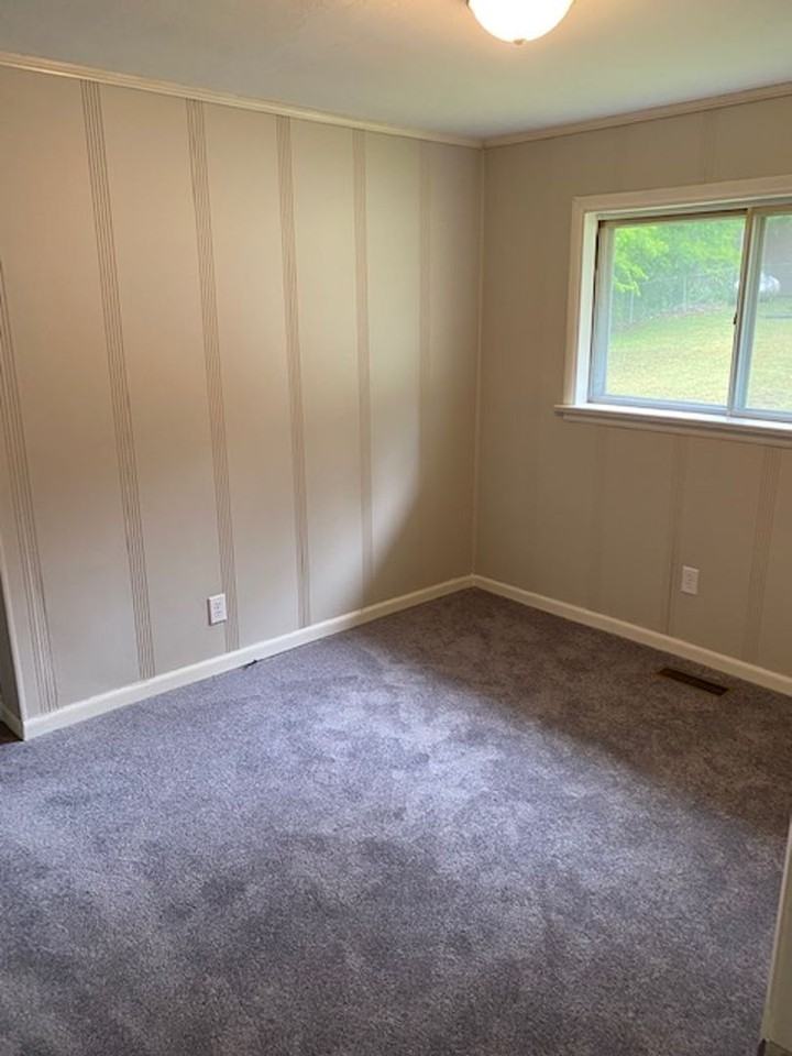 1512 Wilson Rd - Photo 2 of 20