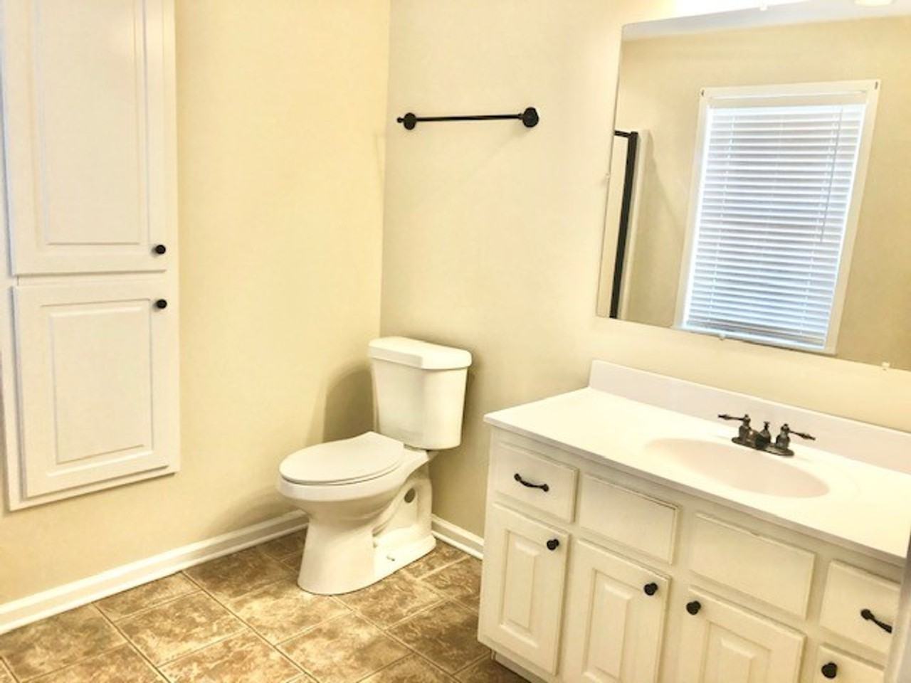 112 Twin Gates Dr - Photo 7 of 9