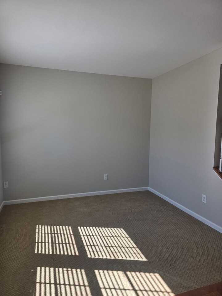 403 Orkney Rd - Photo 5 of 26