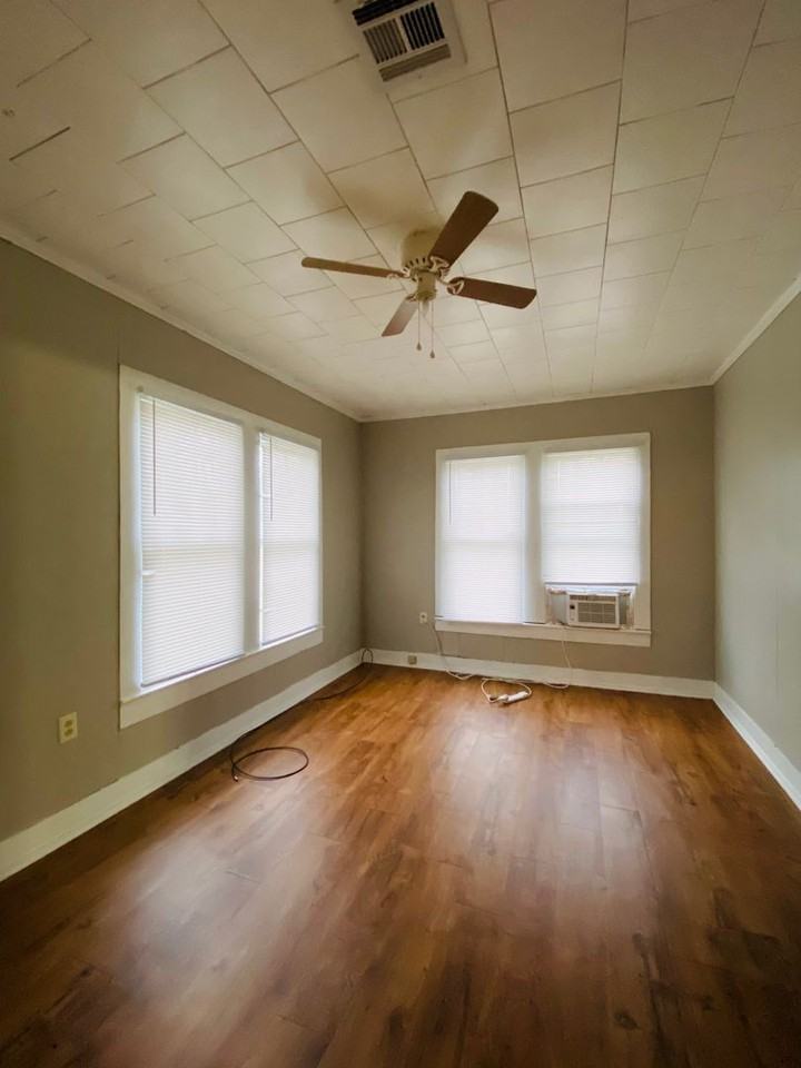 500 Locust St - Photo 6 of 9