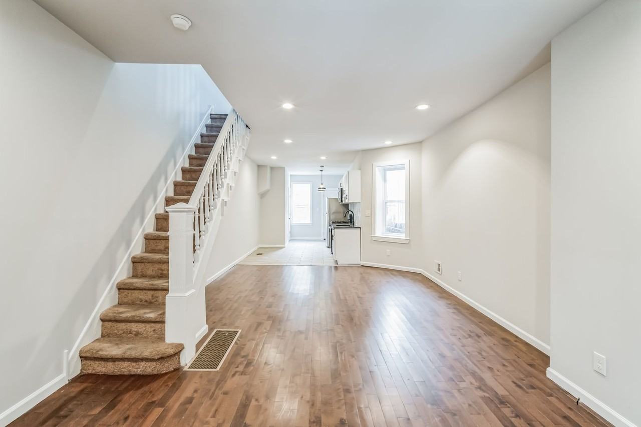 1328 S Wilton St - Photo 3 of 13