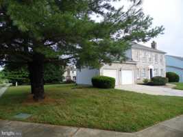 featured image of 1215 Bartus Ct