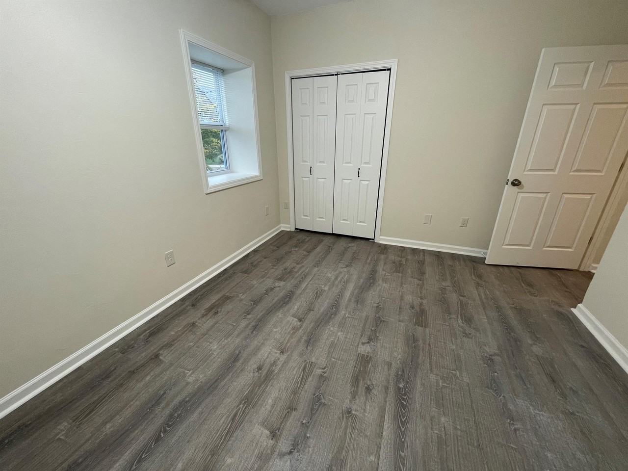 Stanton 5606 - Photo 4 of 36