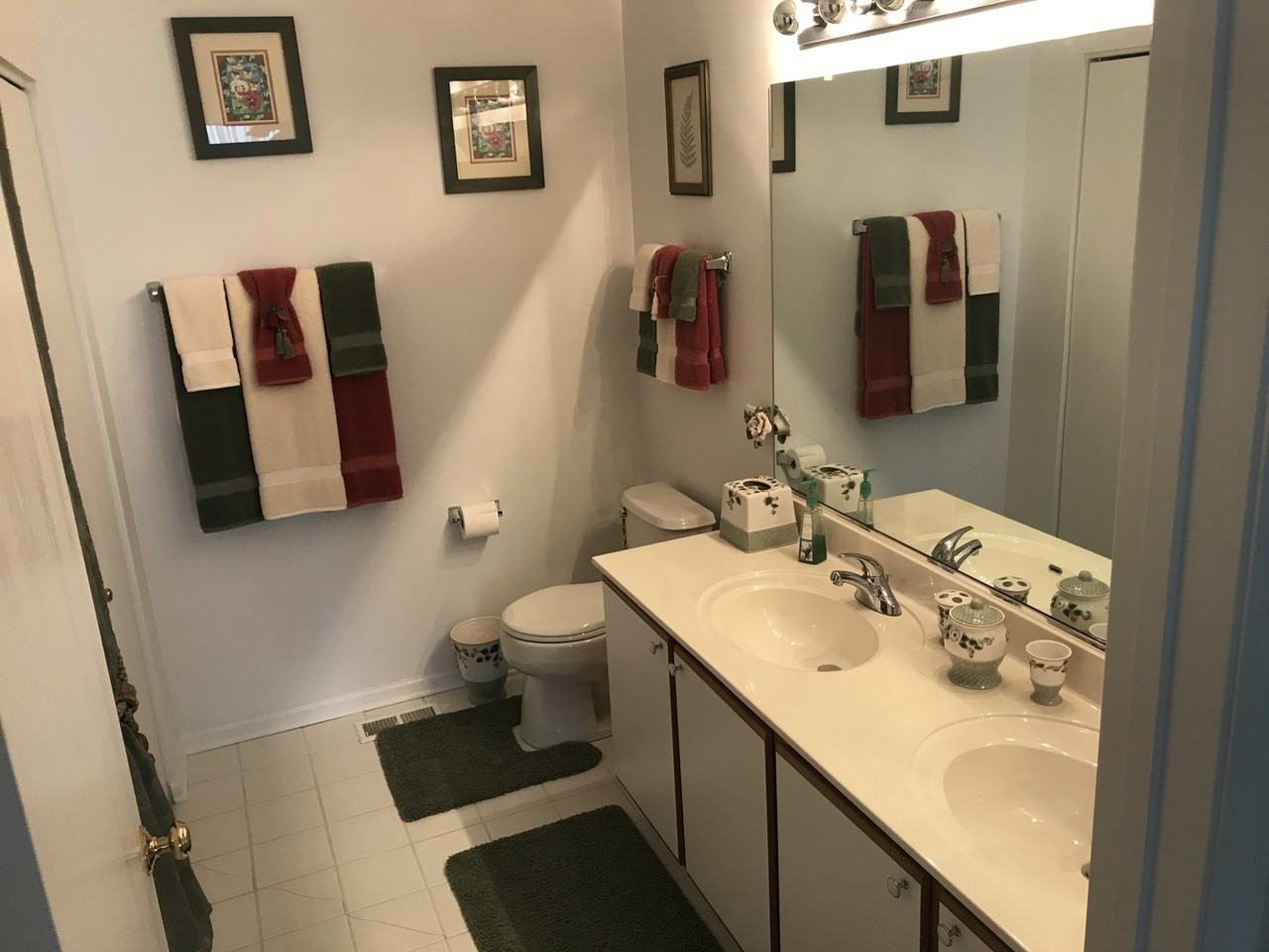 1493 Keystone Ct - Photo 5 of 20