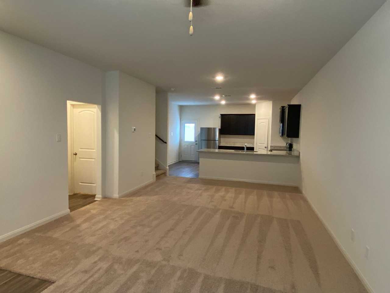 105 Brunswick Ln - Photo 5 of 33