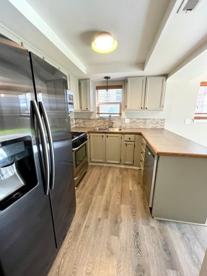 1801 Ne Purcell Blvd #11 - Photo 5 of 26