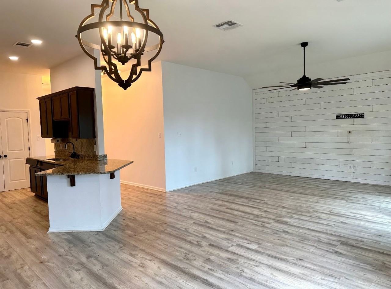 16092 S Trace Ext - Photo 3 of 13