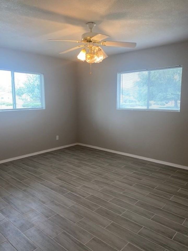 1501 S Pennsylvania Ave - Photo 7 of 11