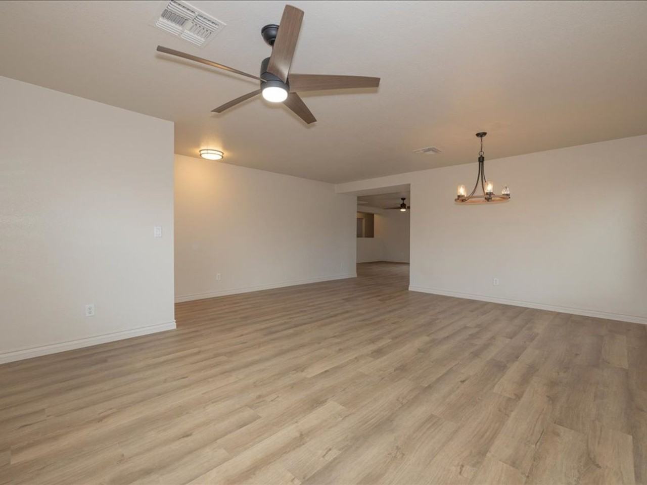 6684 S Squawroot Pl - Photo 7 of 33
