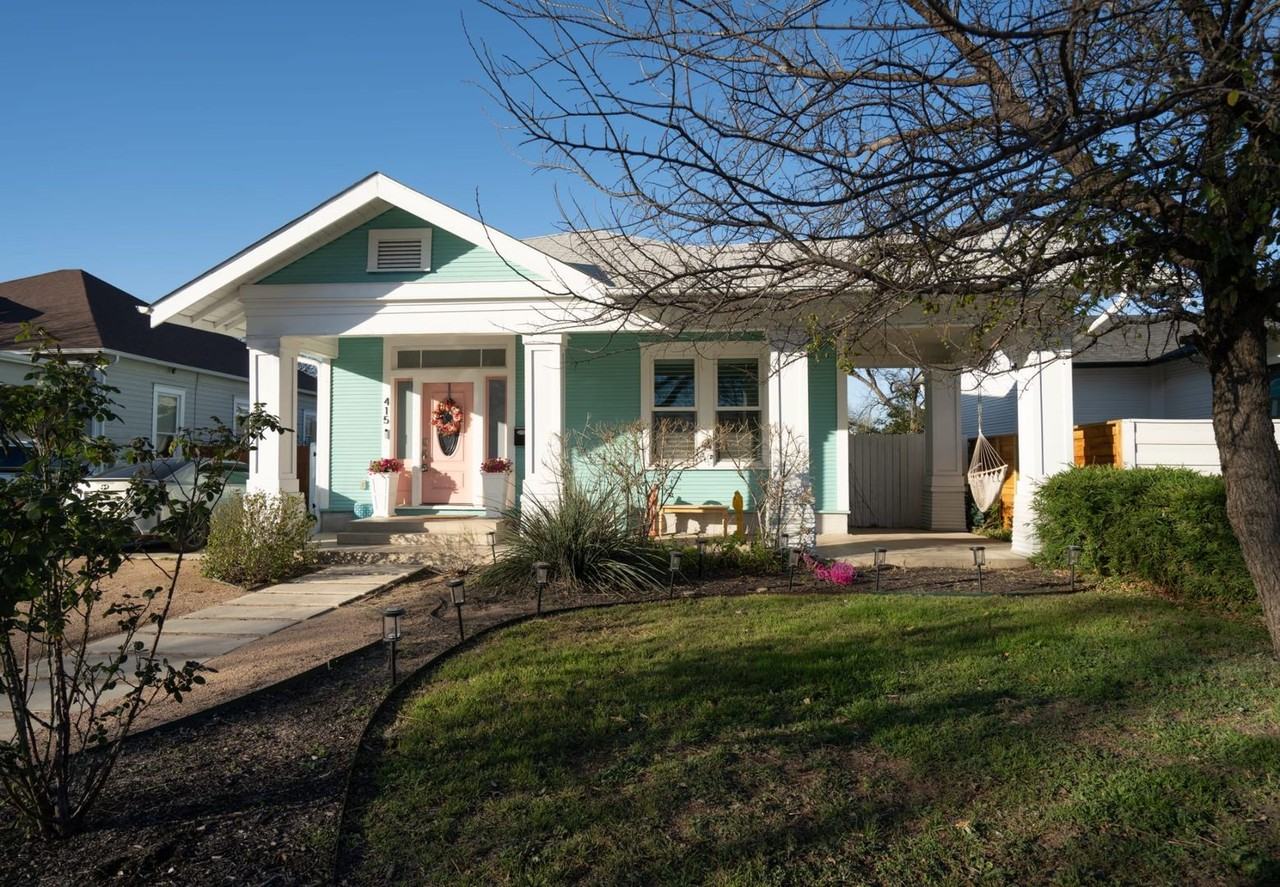 415 Florida St - Photo 2 of 22