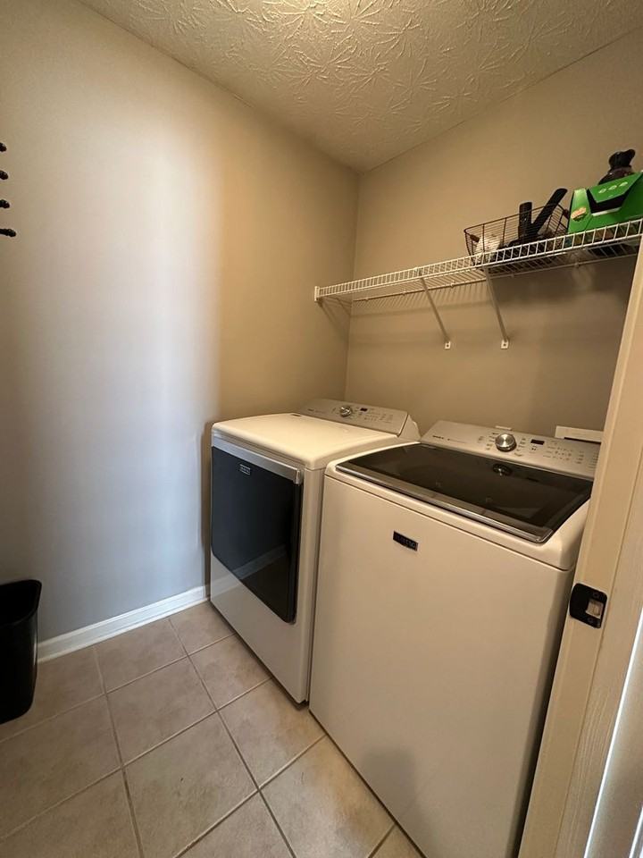 324 Pleasant Pointe Dr - Photo 7 of 18