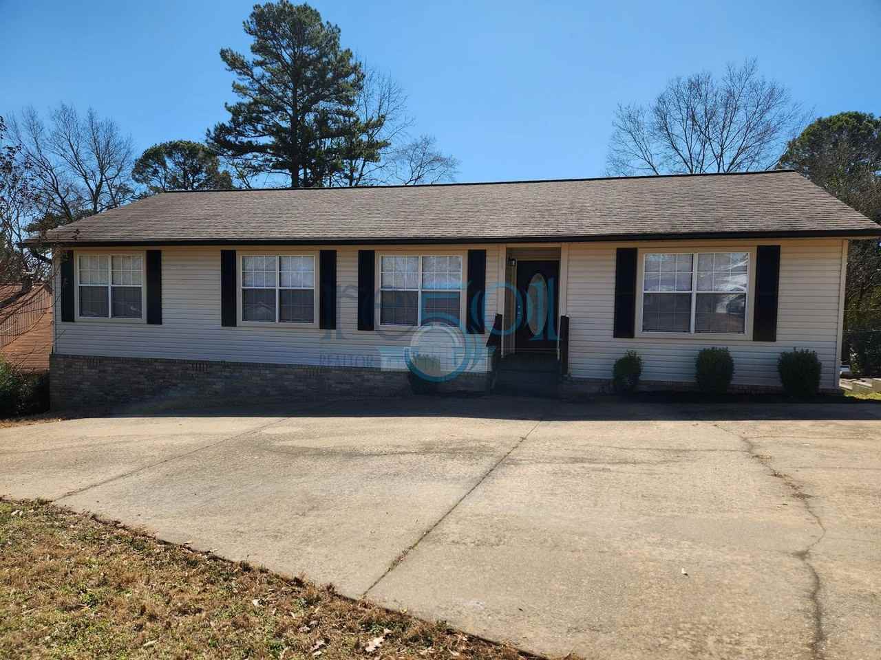 34 Lakeside Dr - Photo 3 of 50