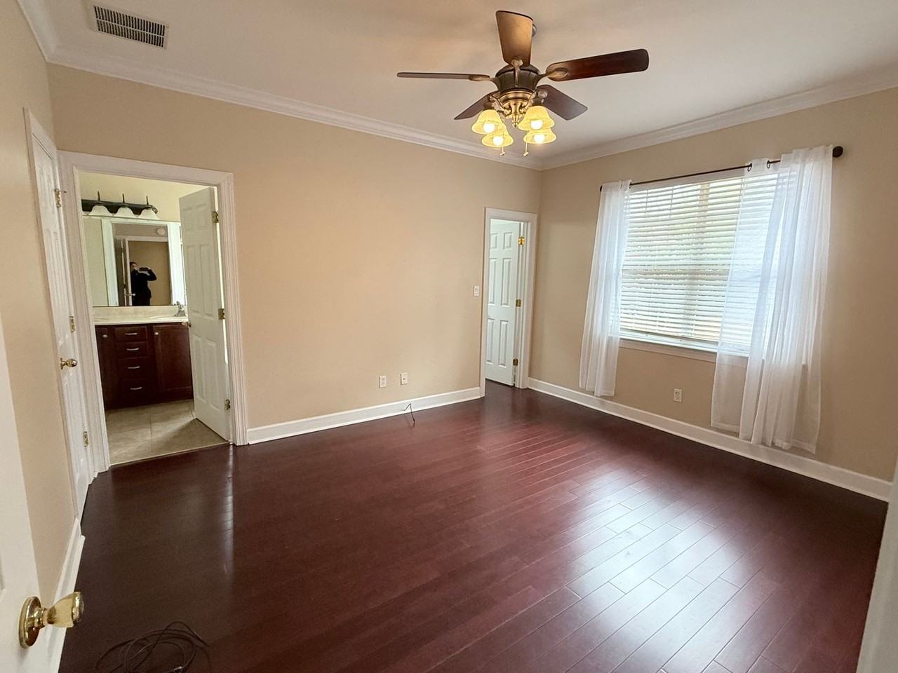 529 Forest Green Dr - Photo 4 of 18