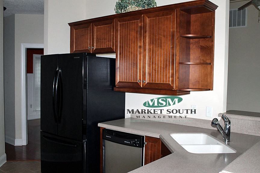 127 Mosswood Dr - Photo 6 of 32