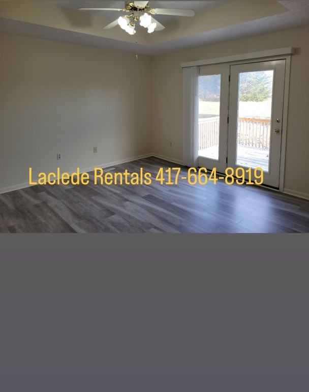 1224 Pine St - Photo 7 of 11