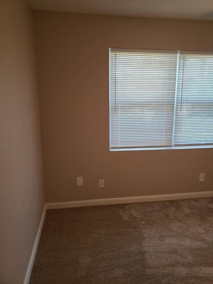 4617 Park St - Photo 6 of 23