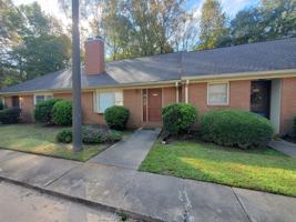 featured image of 214 Eaglewood Ct