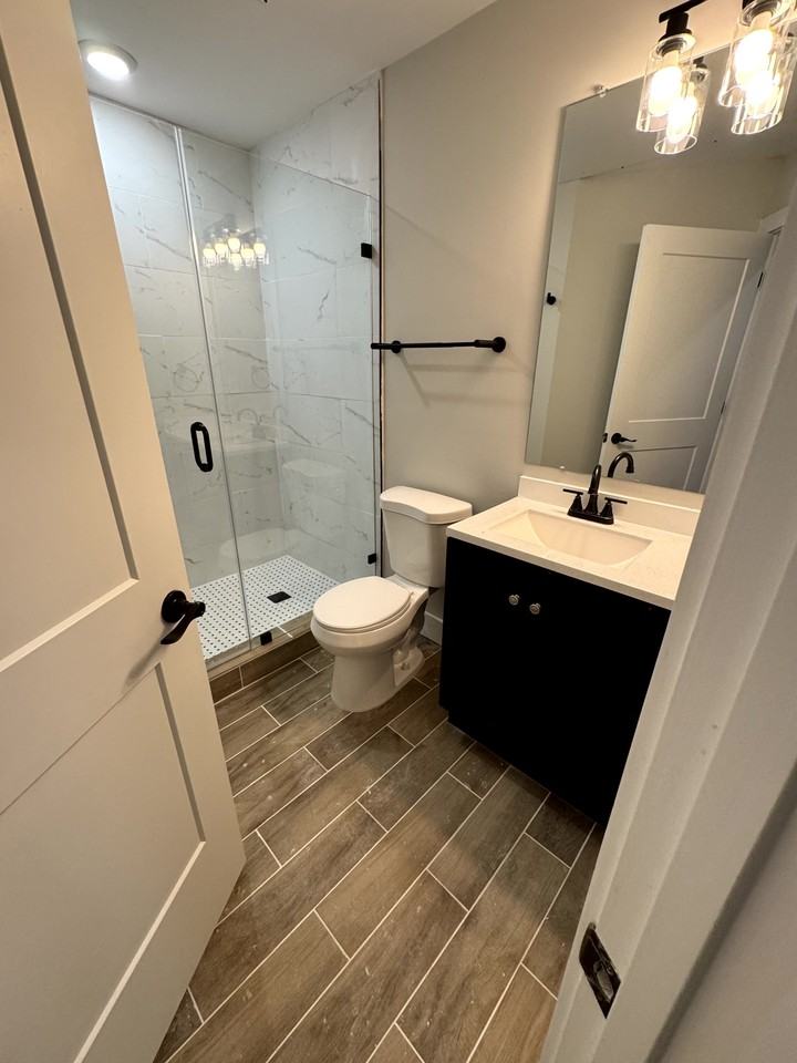 2385 Rhode Island Avenue Northeast - Photo 6 of 37