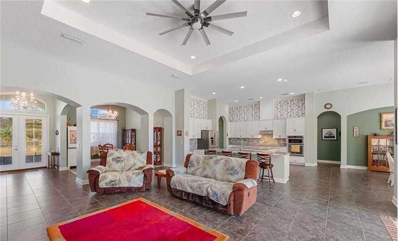 9764 Kings Crossing Dr - Photo 3 of 21