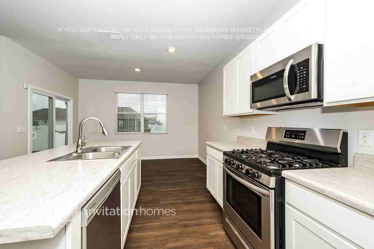 7009 Berkswell Dr - Photo 7 of 18