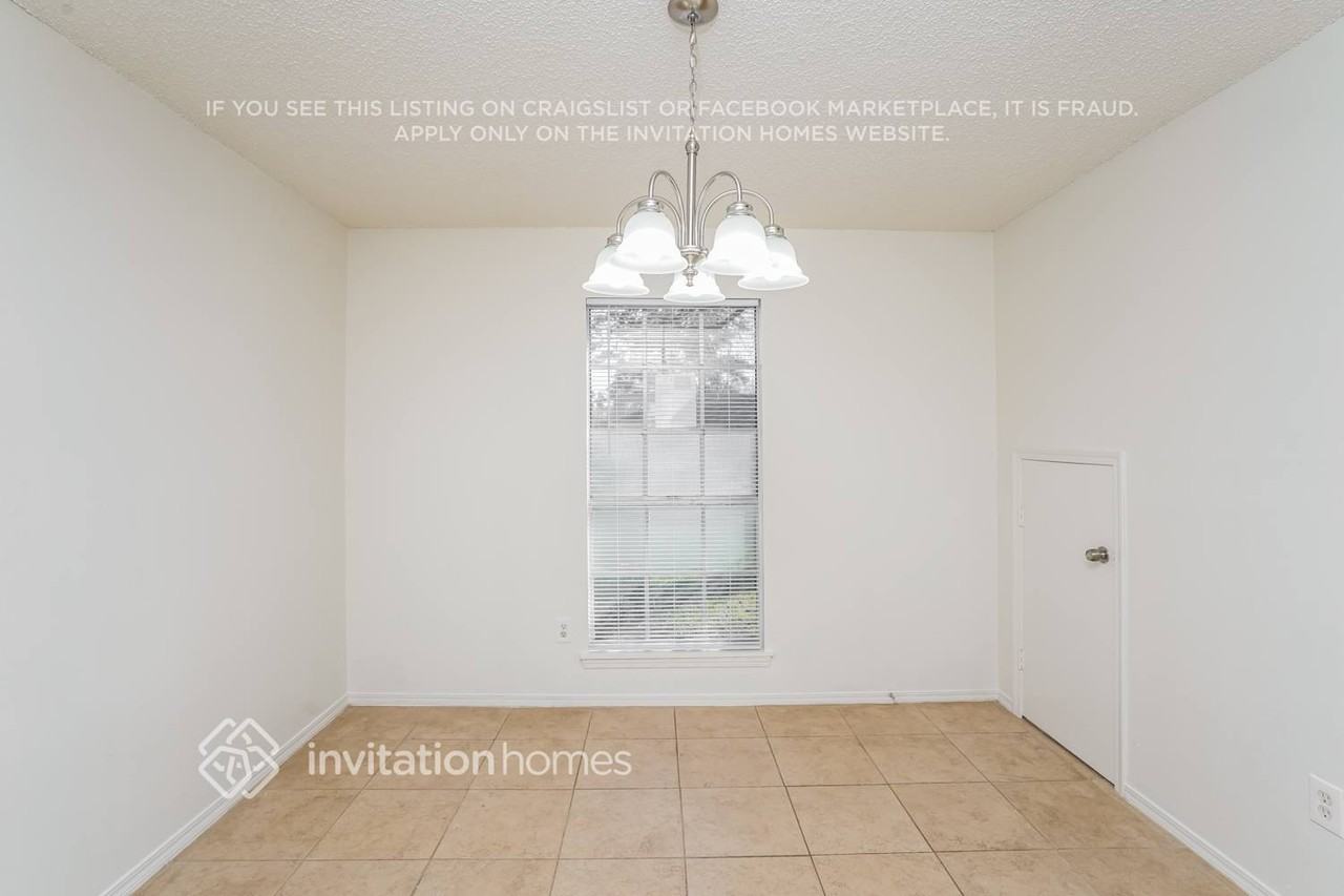 9422 Cedar Point Cir - Photo 6 of 18