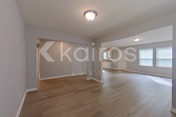 230 Fox Chase Way - Photo 2 of 22
