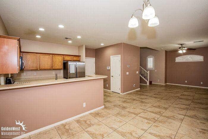 8925 Topaz Springs Ct - Photo 2 of 18