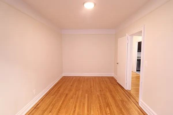 119-21 Metropolitan Avenue #4N - Photo 7 of 8