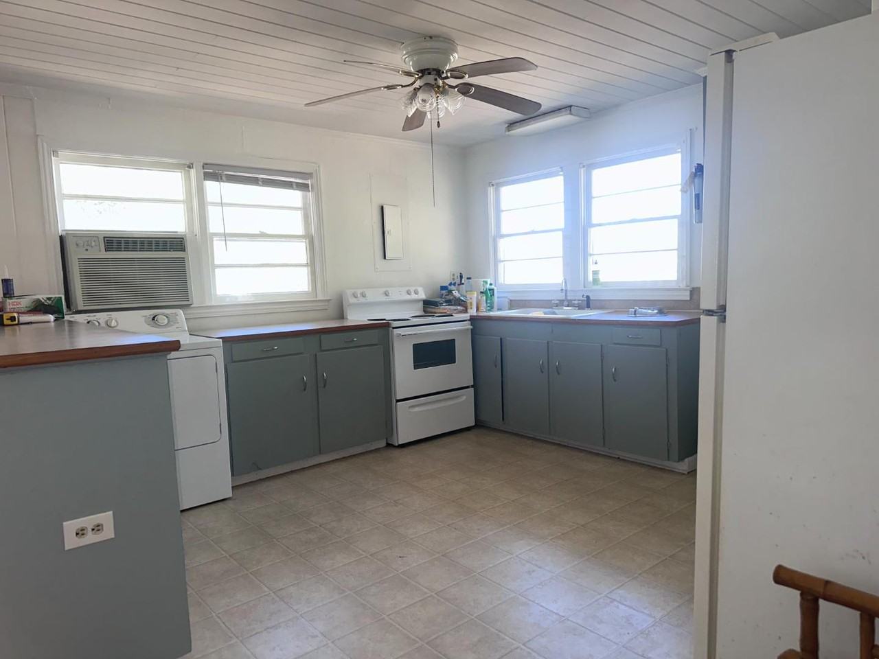 2811 Sand Dunes Dr - Photo 6 of 10