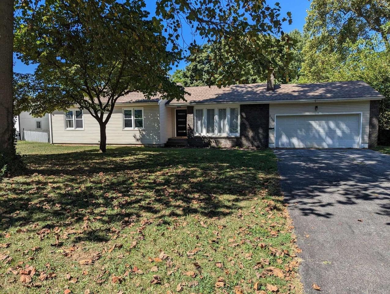 2133 S Link Ave #NA - Photo 2 of 49