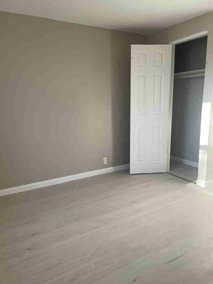 19 Victory Dr #1 - Photo 2 of 10