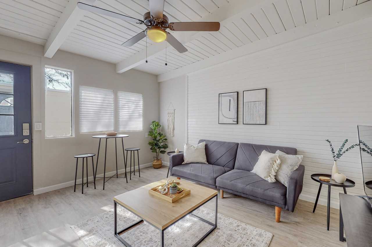 720 Truman St Ne #1 - Photo 6 of 15