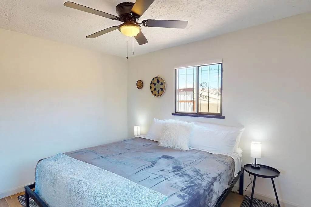 505 Marble Ave Nw - Photo 4 of 6