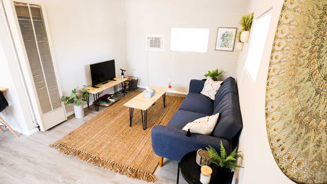 219 Girard Blvd Se #2