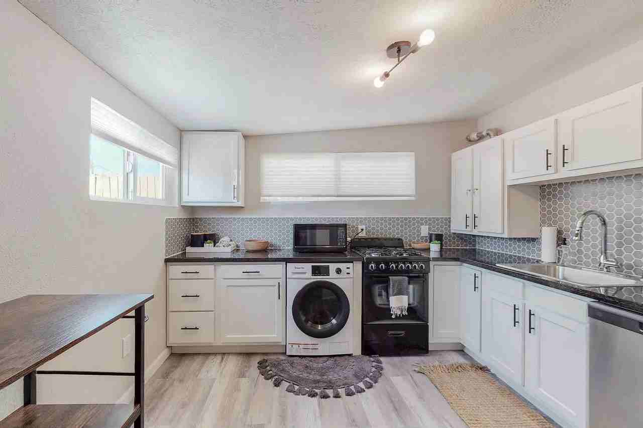 2124 Eton Ave Se #2 - Photo 4 of 14