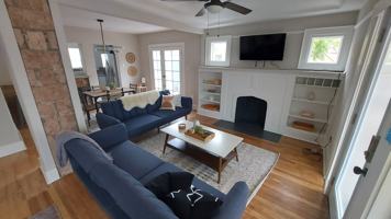 featured image of 219 Girard Blvd Se #NA