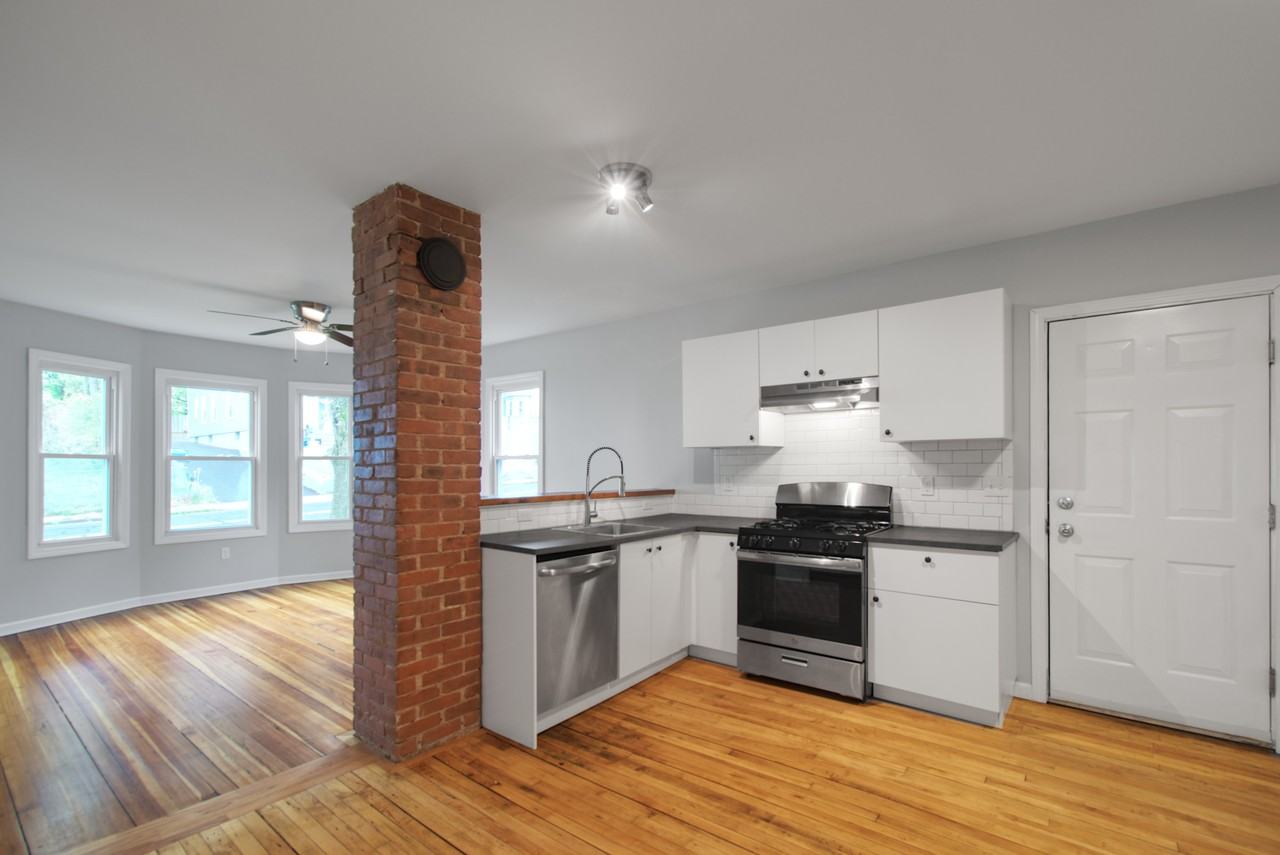 28 28 30 Cooper St #30A - Photo 2 of 29