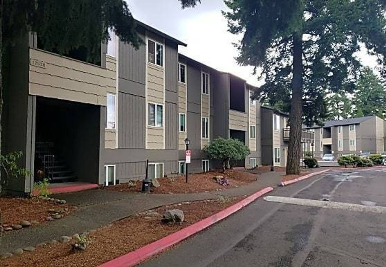 2Bedoom 1Bath --- - Photo 5 of 20