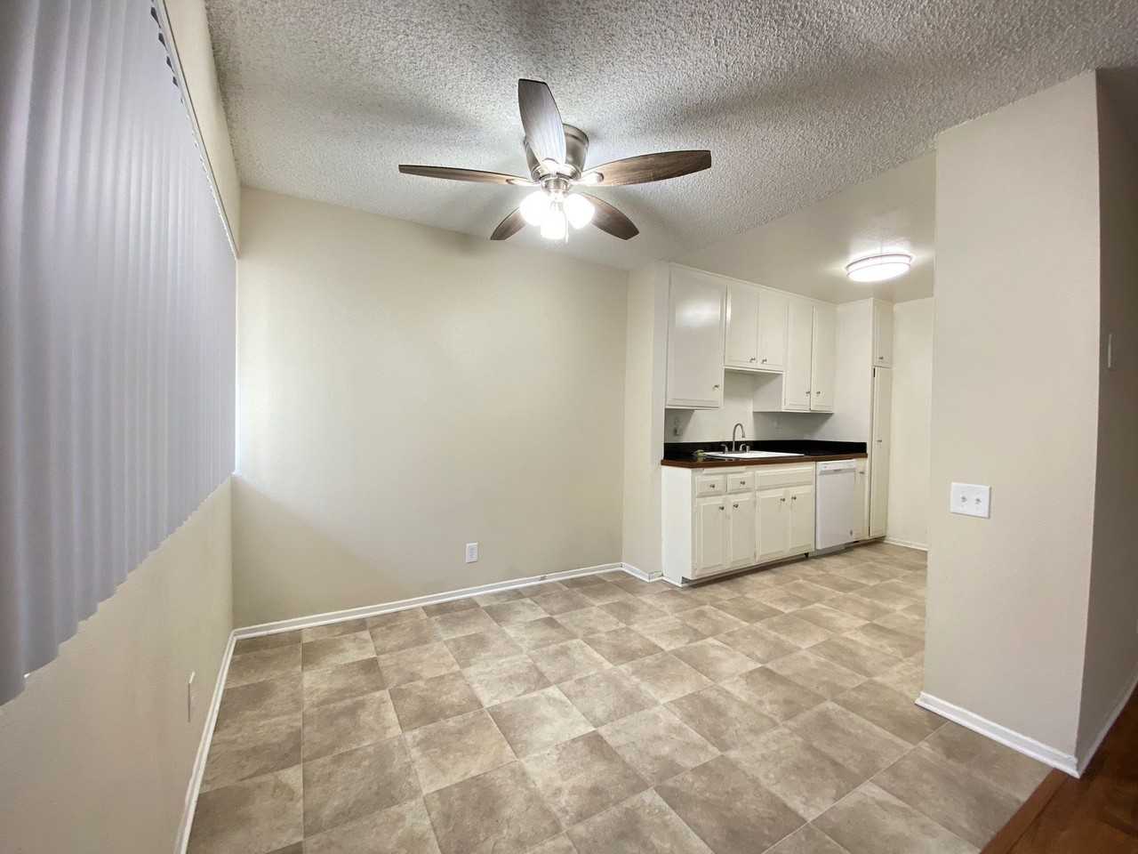 Burbank 12320, LP - Photo 4 of 29