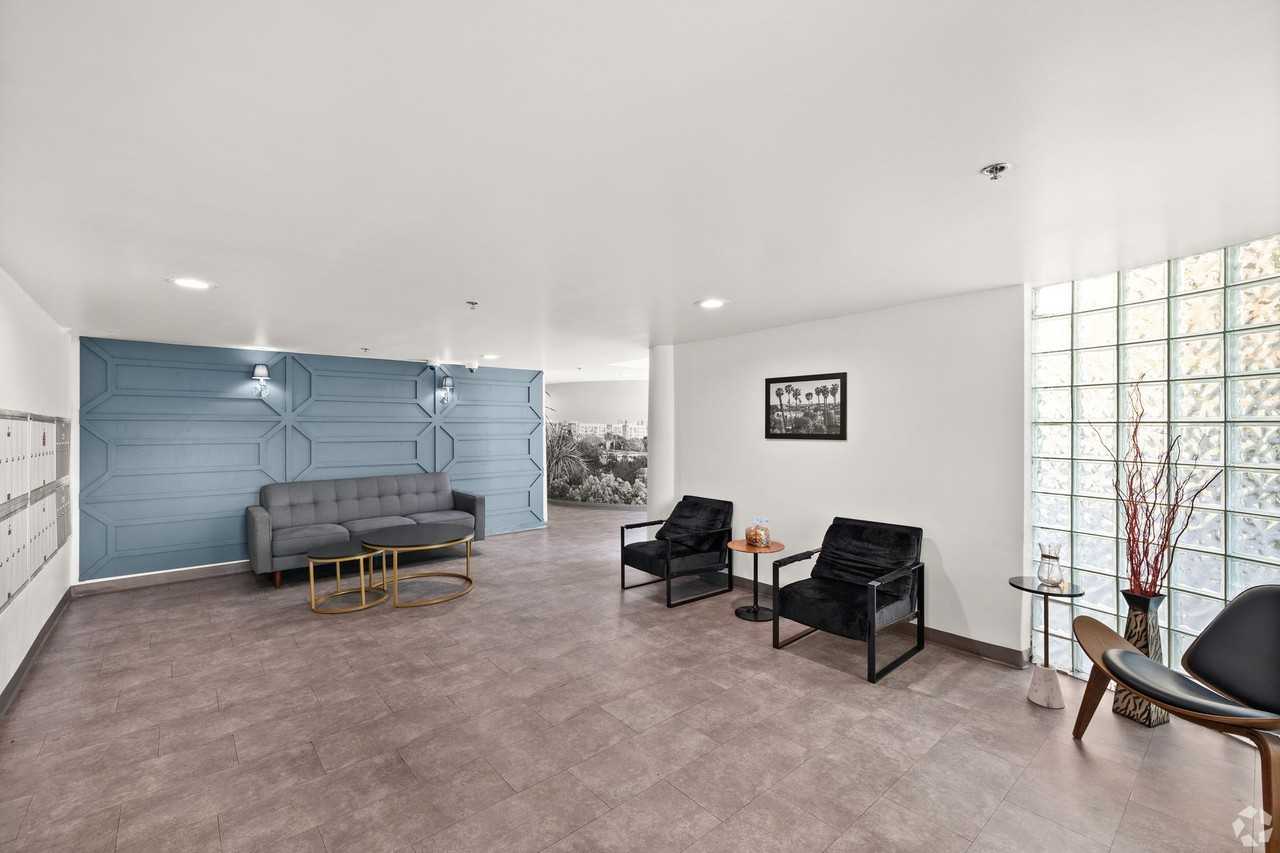 Rodeo Apartments - Photo 6 of 6