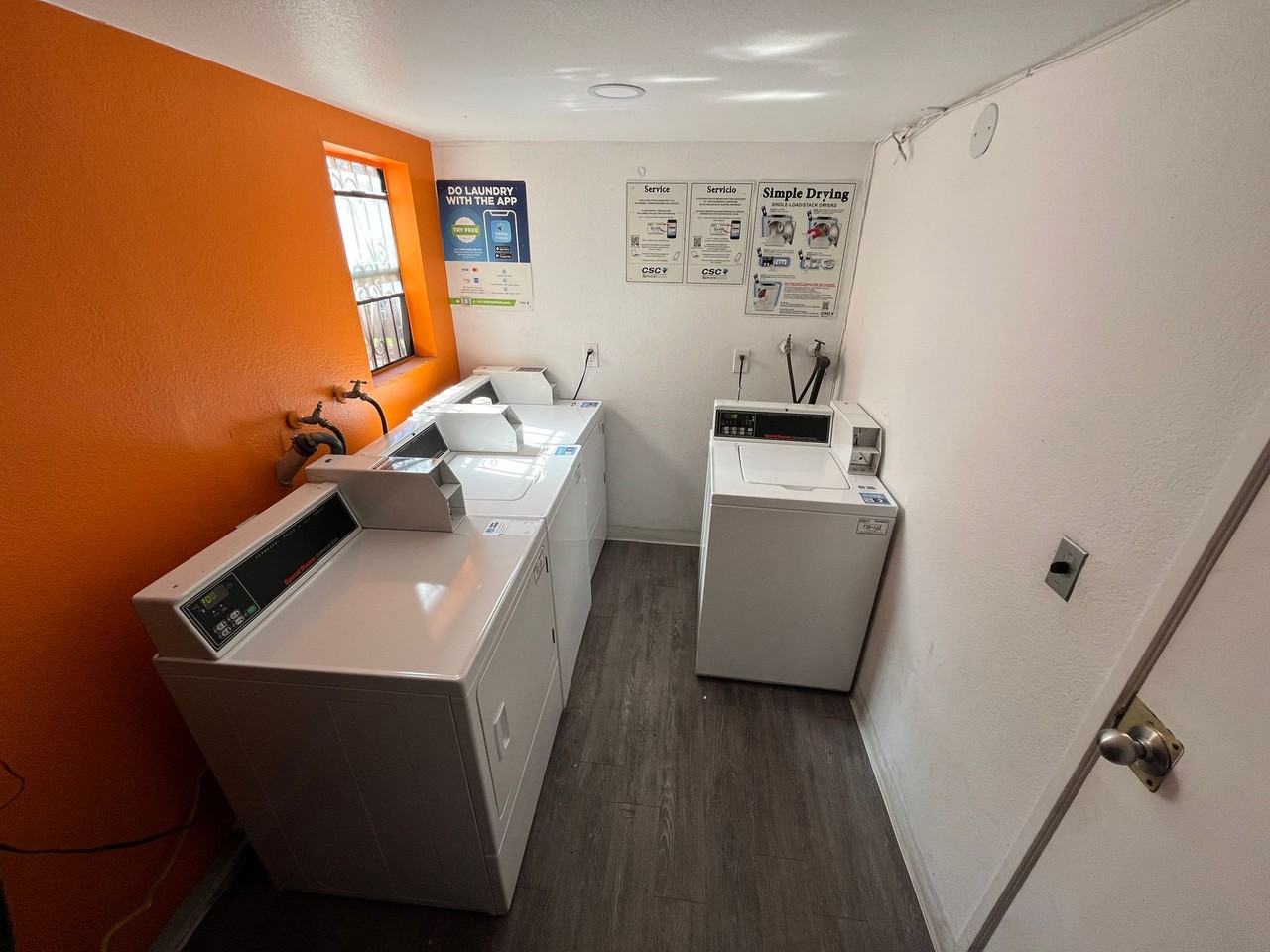 226 South Serrano - Photo 2 of 38