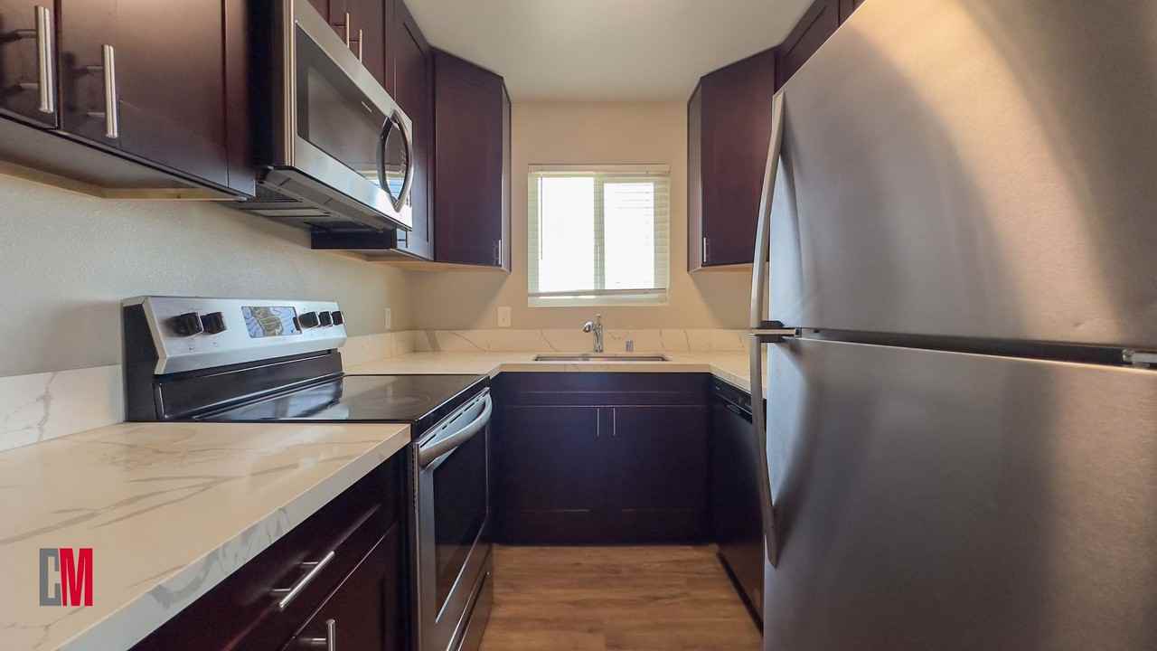 4388-4394 Delta Street - Photo 5 of 38