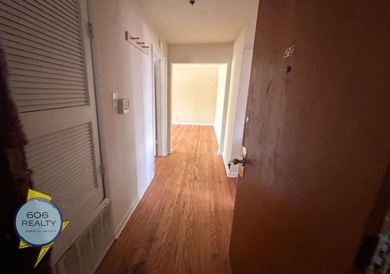 4811 W Warwick Ave - Photo 3 of 7