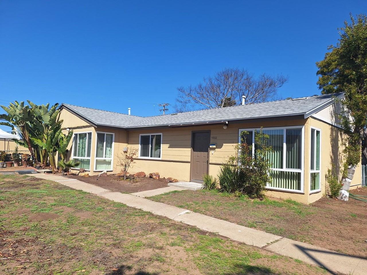 4866 Clairemont Dr