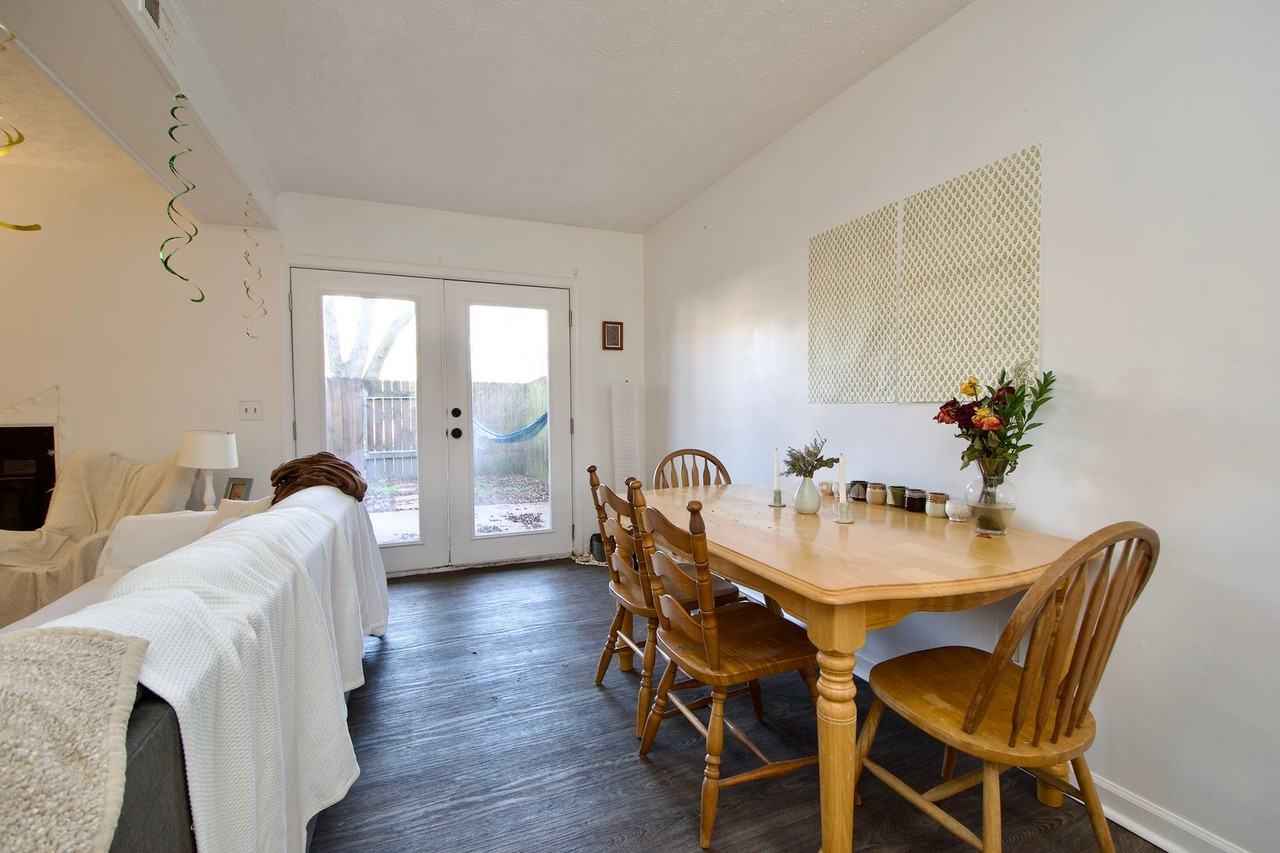 210 N Ross St #A - Photo 5 of 33