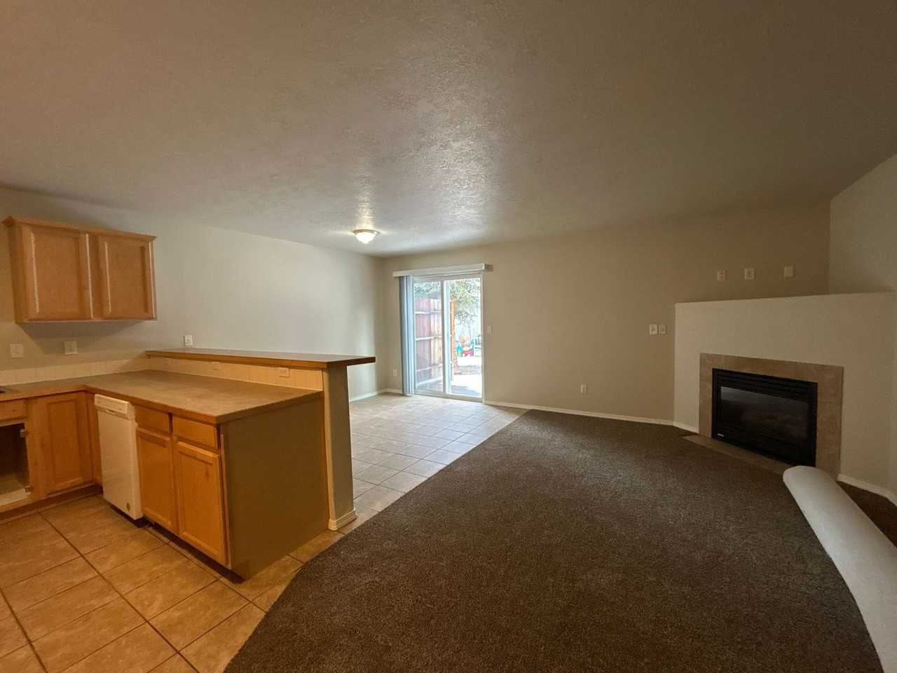 1954 Sw Reindeer Ave - Photo 2 of 18