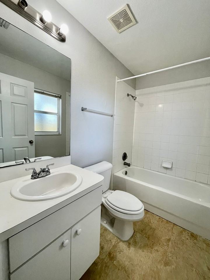 6640 Summer Haven Dr - Photo 7 of 11
