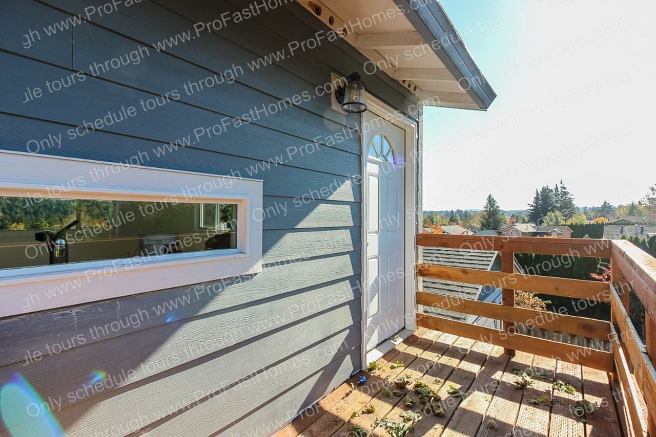 1534 Se Chapman Ave - Photo 2 of 14